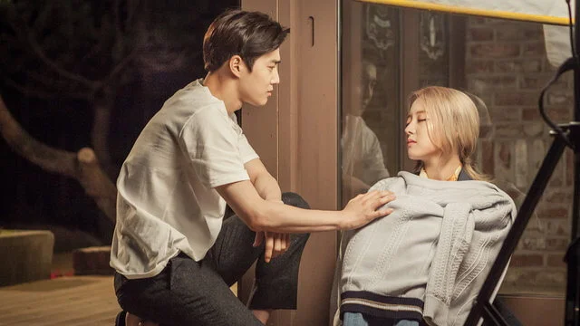 Suho跟李世榮的關係,在第五集中有改變,李世榮開始對Suho有記憶?更問他是否以前已相識?