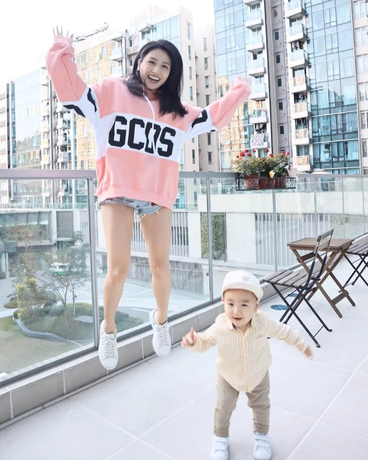 27f4e3e9-f3b7-4a23-b7cf-348dce47c5e2