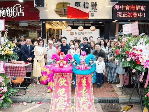 老公蕭潤邦的食肆生意受疫情影響,Elanne會陪伴老公度過難關。