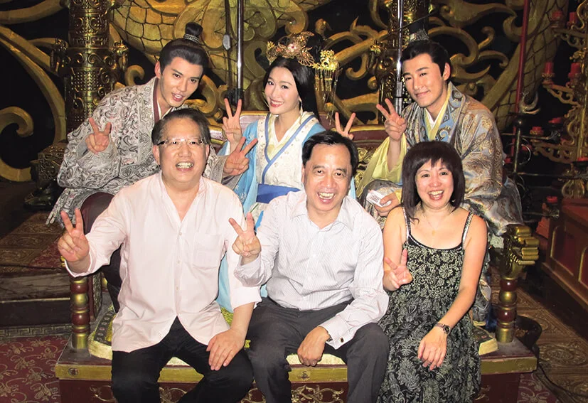 拍攝《衛子夫》，劉家豪負責製作主導，梅小青則負責創作和造型；劇本是一路拍一路執，頭飾、服飾，都要求一絲不苟，小青姐的綽號也由「高青」改為「超青」。