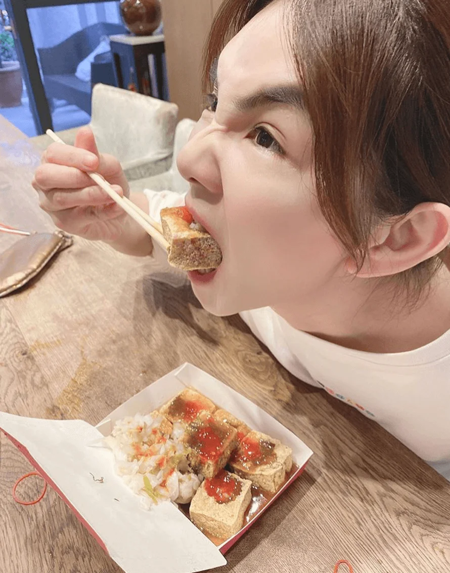 香炸臭豆腐配泡菜