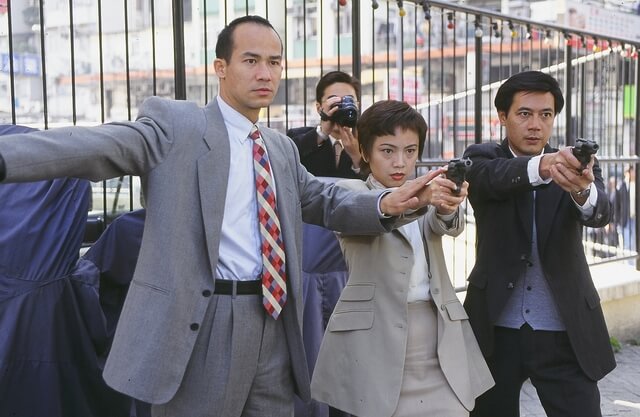 1995年的《廉政英雌》，雯女與李子雄、李成昌合演。