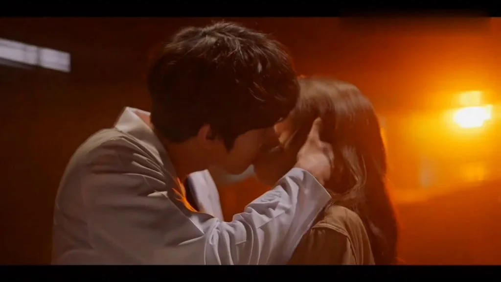 大結局中二人終極激吻,觀眾叫好。
