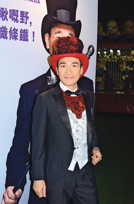 一五年做一個人的騷《大揪狂想曲》,劇本改完又改,每次睇番都覺得唔係咁好笑,搞到焦慮症。