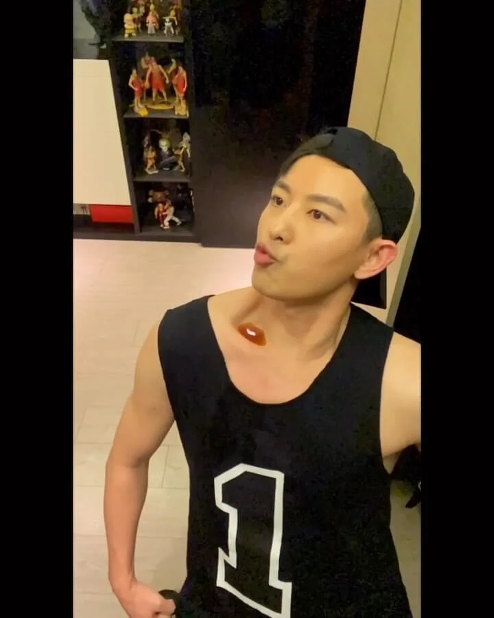 鎖骨當水杯，不是人人做得到。