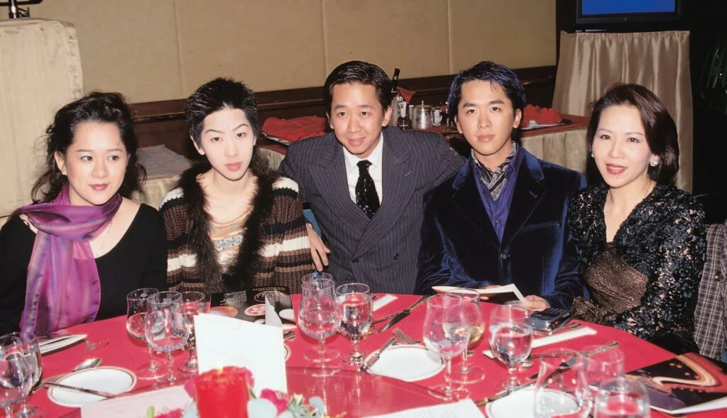 洪國華曾經與胞姊祥嫂的四名子女關係密切,近年卻鮮有聯絡。