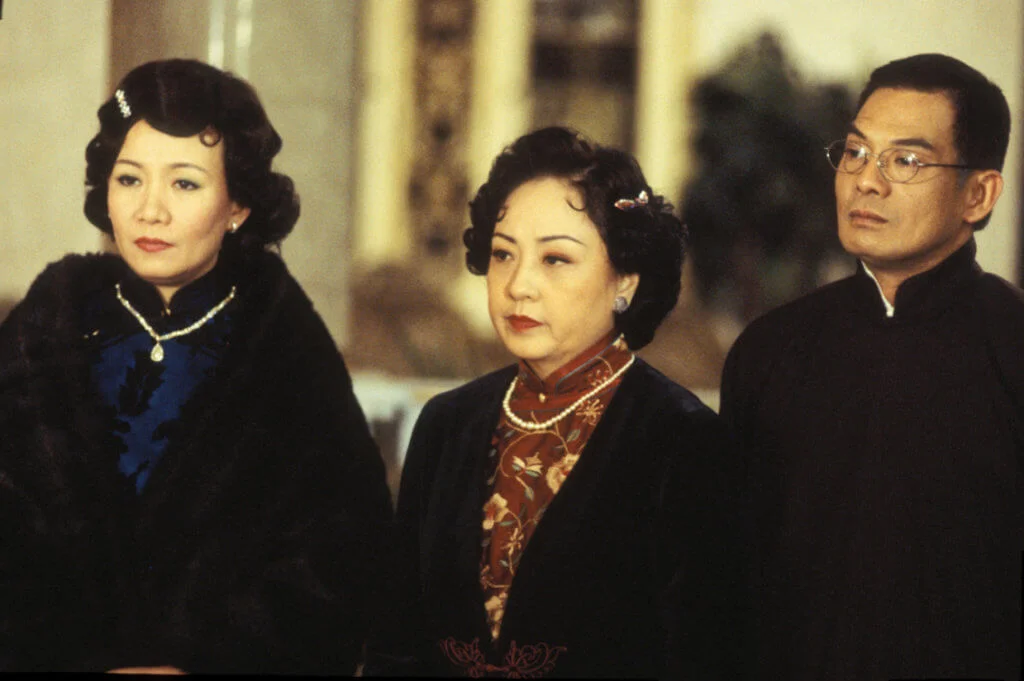 盧宛茵與小她一歲的李國麟曾在不少劇集中合作,二人老友鬼鬼,她最難忘曾在劇中飾演對方阿媽,拍攝期間忍笑忍得非常辛苦。