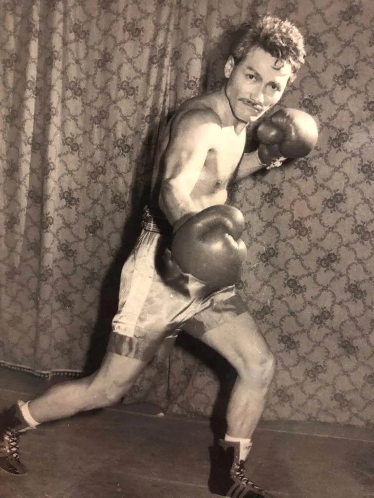 冼灝英在呂良偉主演的無綫劇《小島風雲》中演外籍拳手