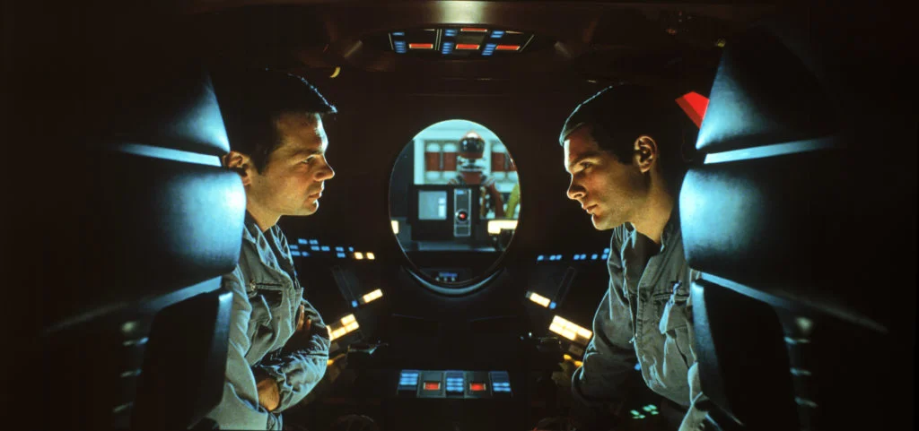 影片的特技場面完全沒有電腦特效幫助，充滿創意與可信性。