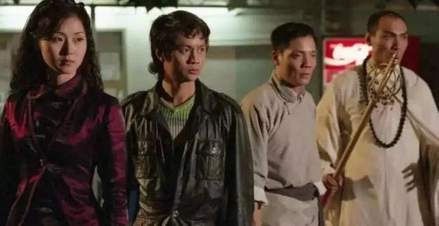 亞視代表作《我和殭屍有個約會》,冼灝英演孔雀大師。