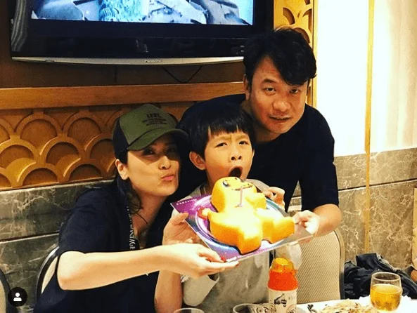 囝囝離港後,葉凱茵與老公會全力搞好眼鏡店生意。