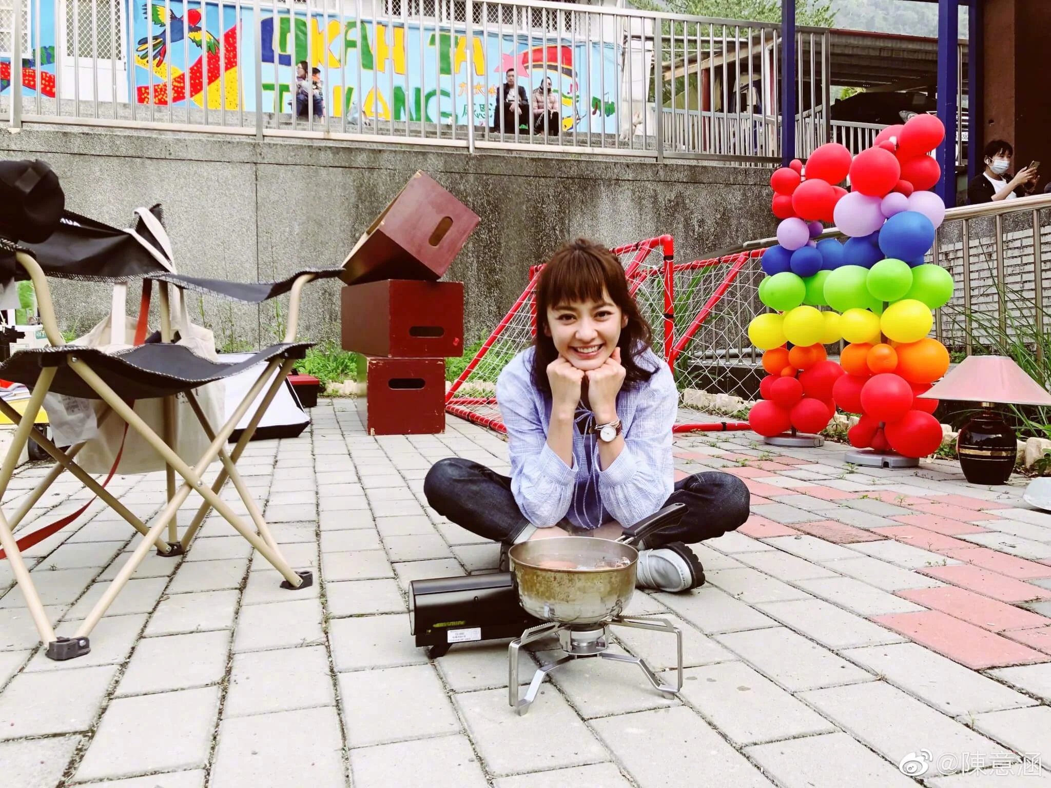 4df12e06gy1gcli59u3y7j23402c0b2b