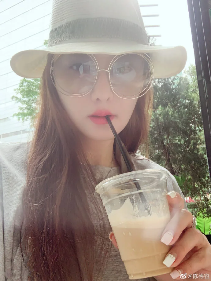 52d1e384gy1gdwrr47yjkj21o0280nph