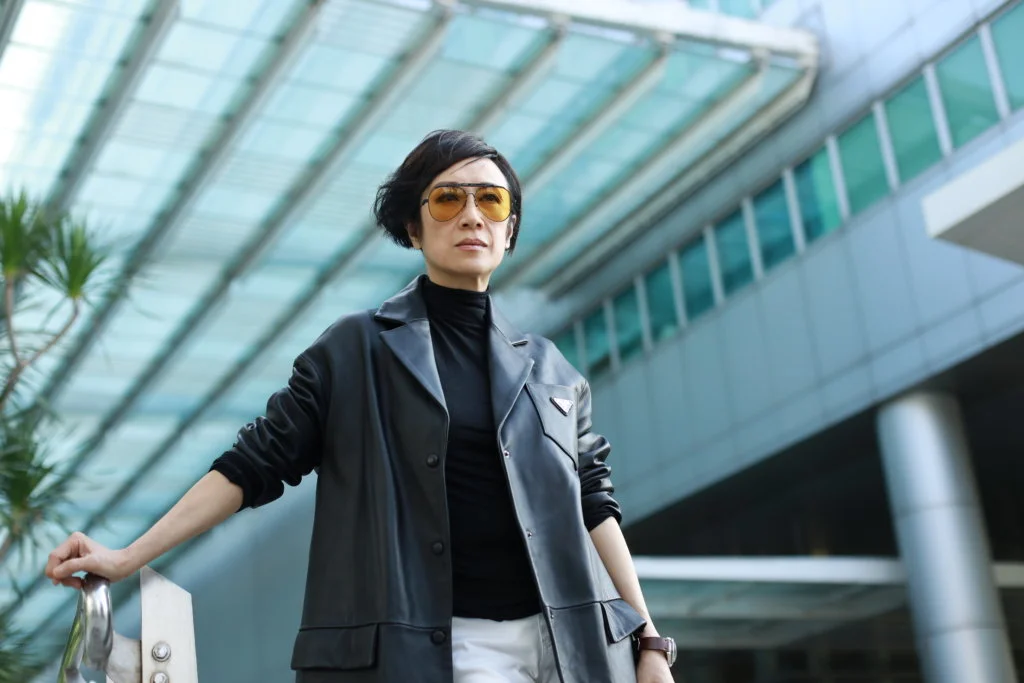 ○○年加入無綫，呂珊拍過超過半百齣劇集。