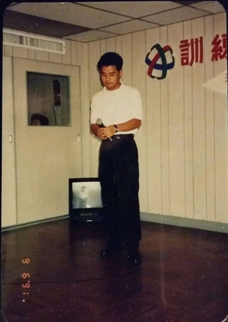 考入亞視訓練班,拍過《戲王之王》但沒有觀眾認識他。