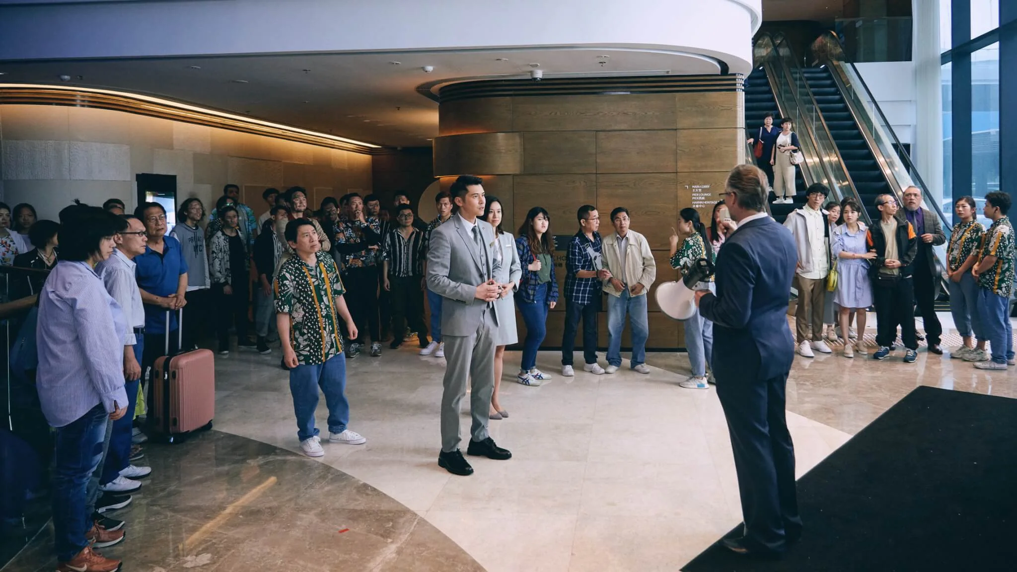 %e7%b8%bd%e6%9c%89%e6%84%9b%e5%9c%a8%e9%9a%94%e9%9b%a2_a_day02__031_preivew_%e8%aa%bf%e6%95%b4%e5%a4%a7%e5%b0%8f