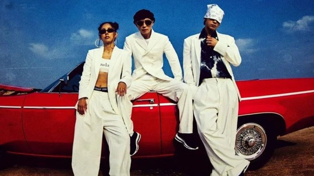 SSAK3的服裝造型重現九十年代風格