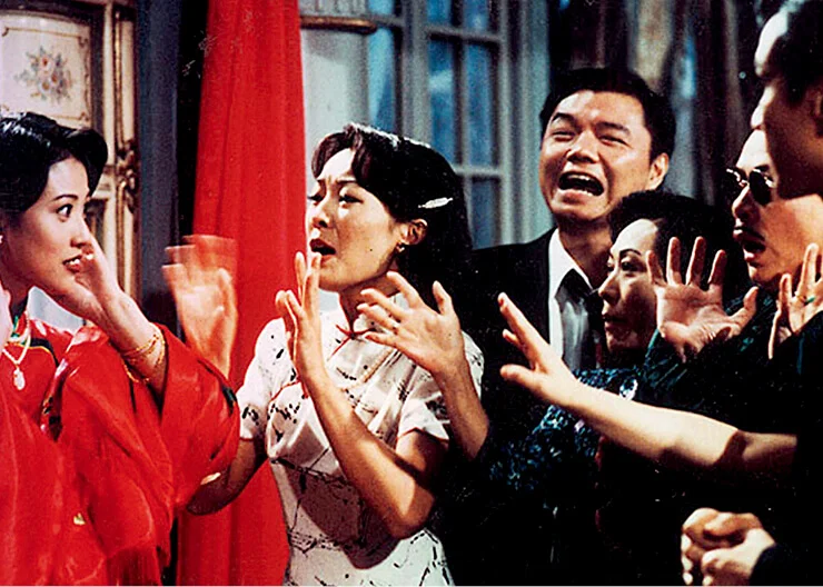 艾威在無綫劇集《大鬧廣昌隆》中飾演警員三六九，他被小芙蓉上身時，完全演到對方的神髓，演技超班。