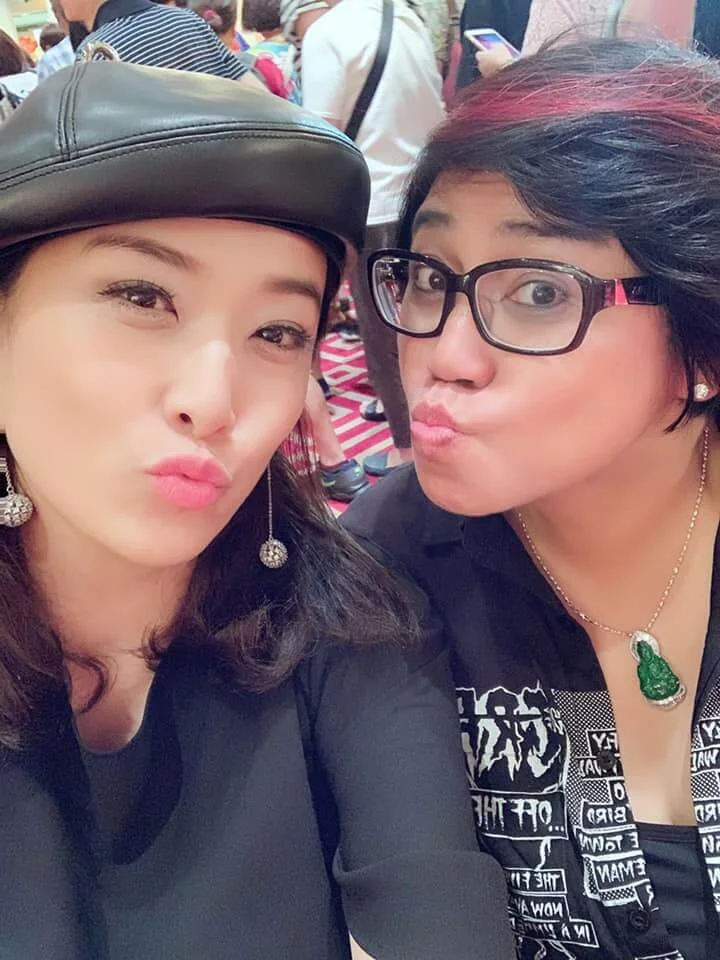 李麗霞與有「TVB御用秘書」之稱的葉凱茵感情要好