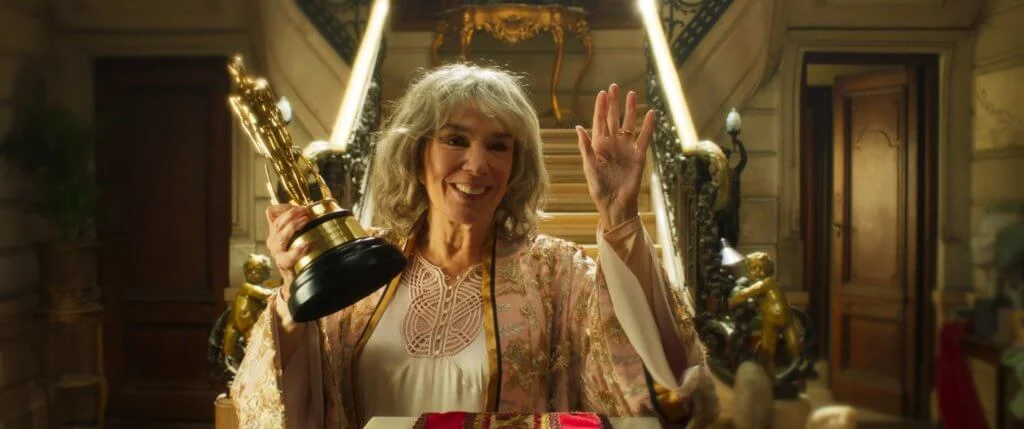  女主角年輕時是黃金年代女星，晚年仍舊緬懷過去。