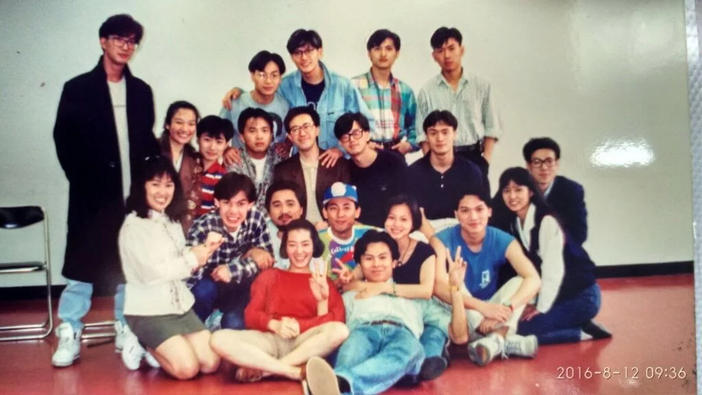 譚偉權畢業於演藝學院,陳錦鴻、梁榮忠、關寶慧及古明華都是他的同班同學。