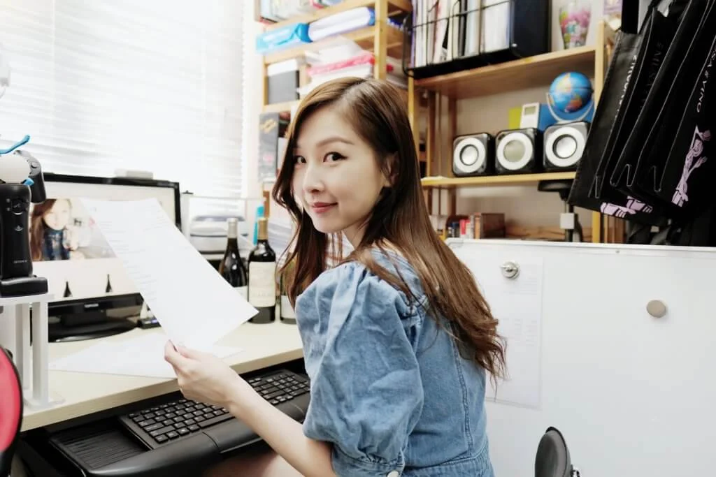 由設計店舖形象、包裝和安排物流，她全部一腳踢。