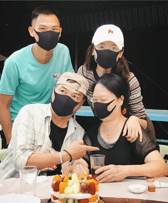 入行後一度為了工作而忽略了家人，幸好終於醒