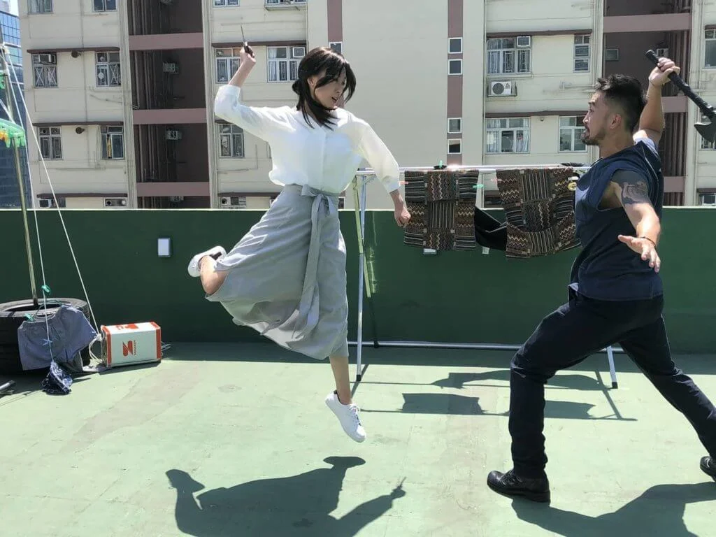 劇集《殺手》這場天台戲，陳國峰與龔嘉欣有不少動作戲。