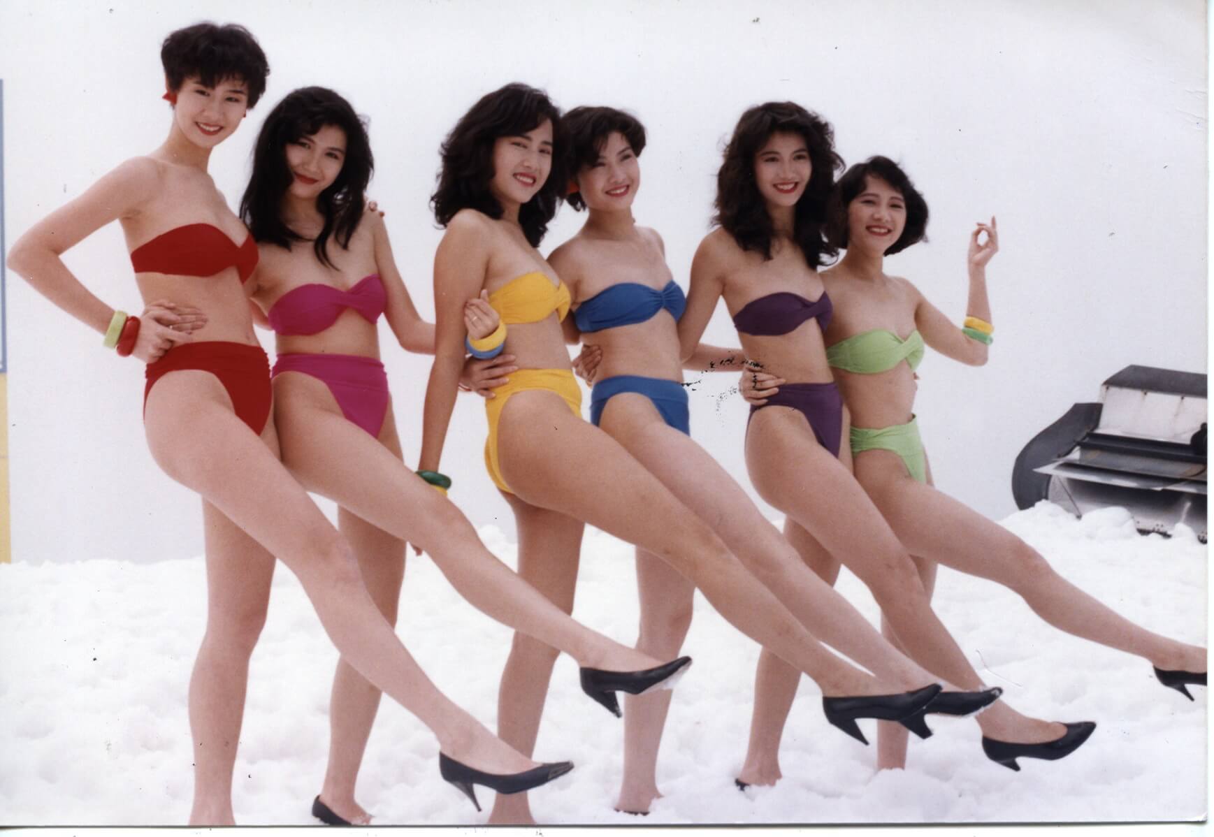 1990年（左起）姚康莉、黃靜宜、黃瑞屏、王美儀、袁詠儀、李秀媚