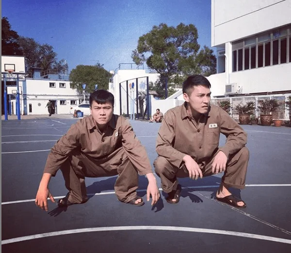 《婚姻合伙人》中,飾演地產經紀,與莫家淦犯事入獄。