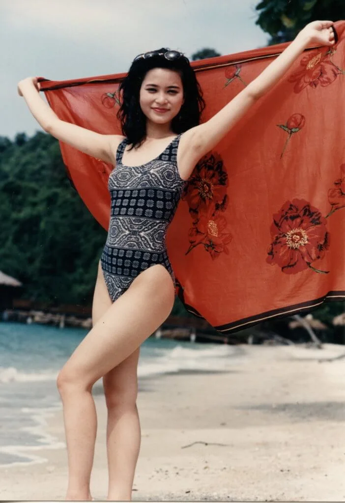 樊亦敏參加港姐時，日籍繼父十分反對。