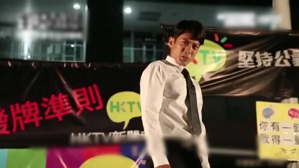 陸駿光的成名作,在HKTV政總集會上扮演日劇人物半澤直樹,諷刺政府黑箱作業。