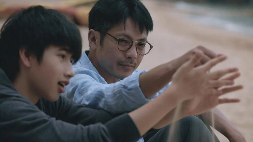 在劇集《星星的孩子:魚蛋》演自閉少年的父親,奪得紐約電視電影節演員銅獎。(劇照由香港電台提供)