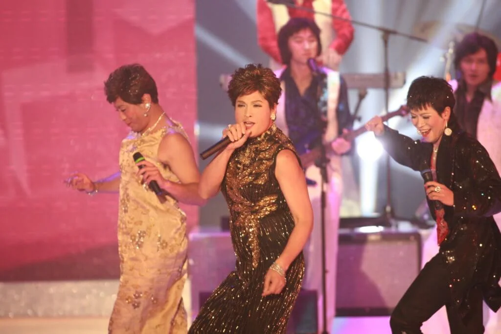 （左起）姜皓文、鄭啟泰及蔡國威在○九年亞洲小姐競選準決賽擔任表演嘉賓，三人分別扮演葉麗儀、肥媽及陳潔靈，光看造型已充滿喜感。