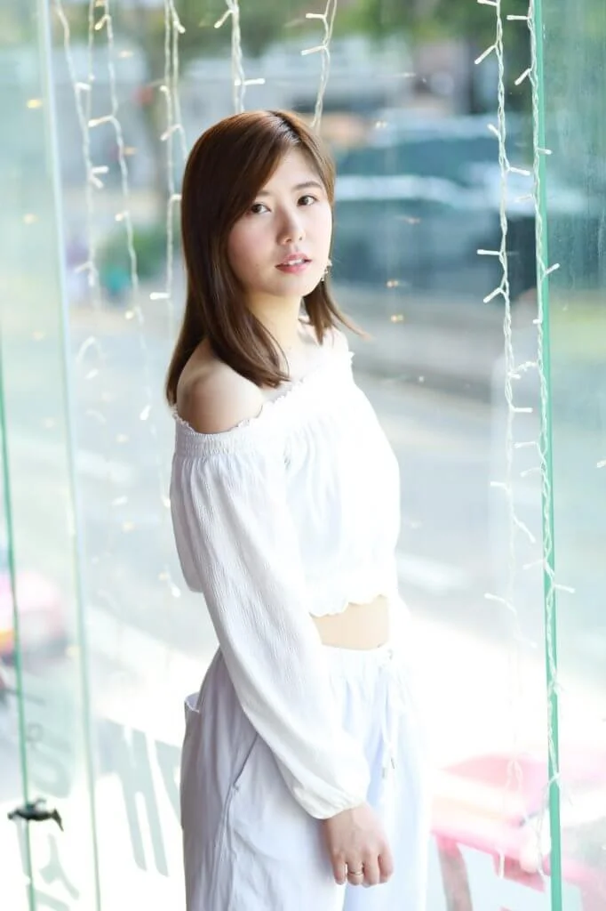 劇集出街後，陳嘉慧清純的樣子，即成為不少網民女神，可惜是女神原來已經名花有主。