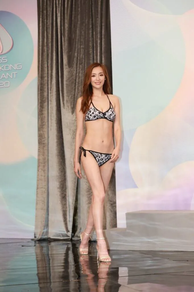 身高一米七一的陳楨怡擁有模特兒身材,加上學歷及樣貌,確實符合港姐冠軍的條件。