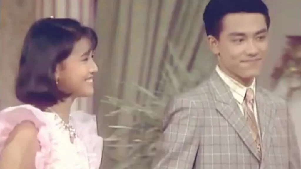 八六年的劇集《赤腳紳士》與周海媚合作