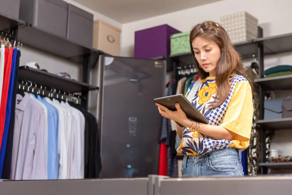 「虎媽」辛愛羅在劇中為了打造兒子做明星,每天都花錢在社交平台買粉絲,替兒子製造人氣。