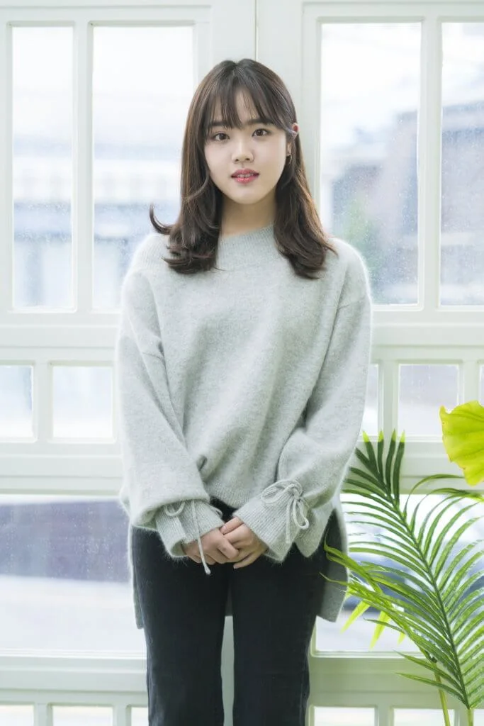 金香起樣子甜美清秀,頗有觀眾緣。