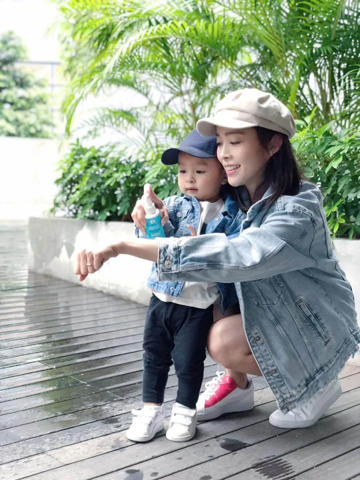 疫情期間，她很享受湊仔的樂趣，雖然辛苦但很值得。 