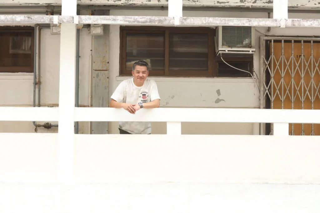 阿庭不怕拋頭露面，笑言沒錢開飯，什麼都會做。