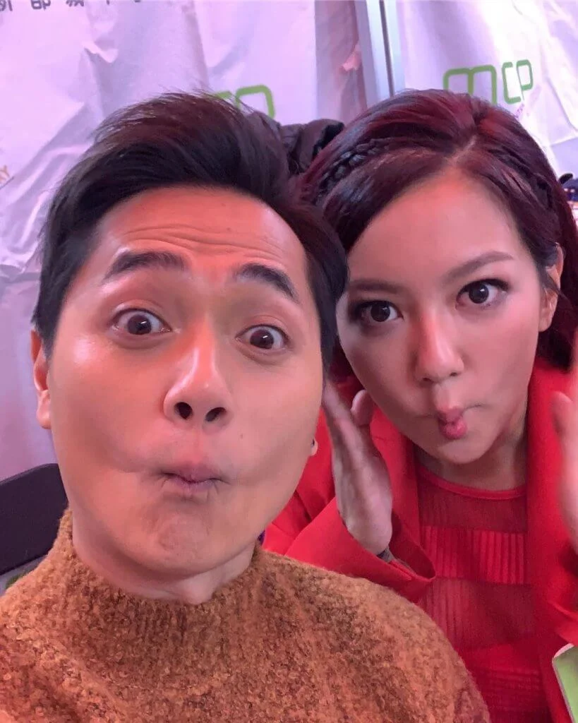 鄭俊弘和何雁詩年初宣布今年結婚，因疫情改變過婚禮計劃，但無論如何十一月會簽字。