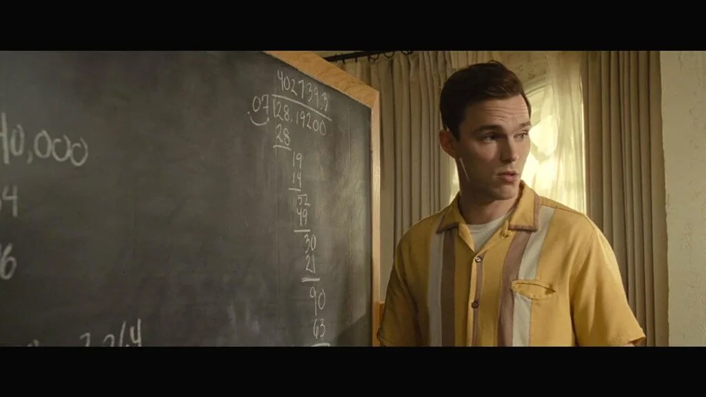 尼古拉斯扮演的裝修工人，獲主角訓練成代言人。