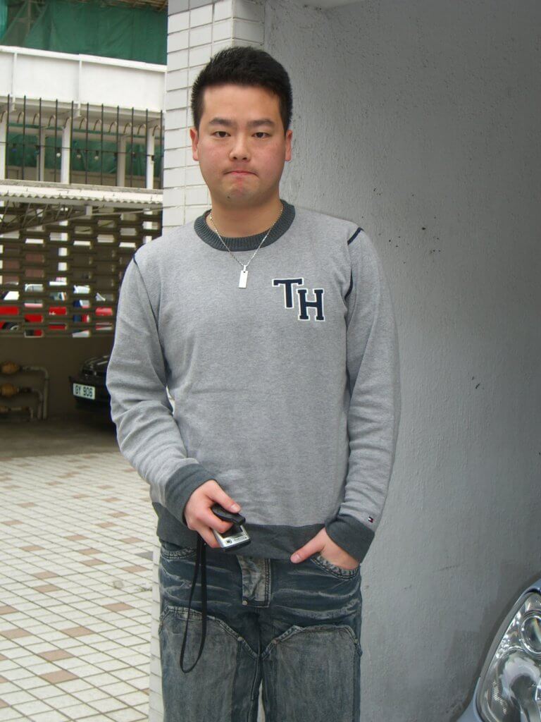 ­阮德鏘廿多歲在無綫，未變肥仔的時期。