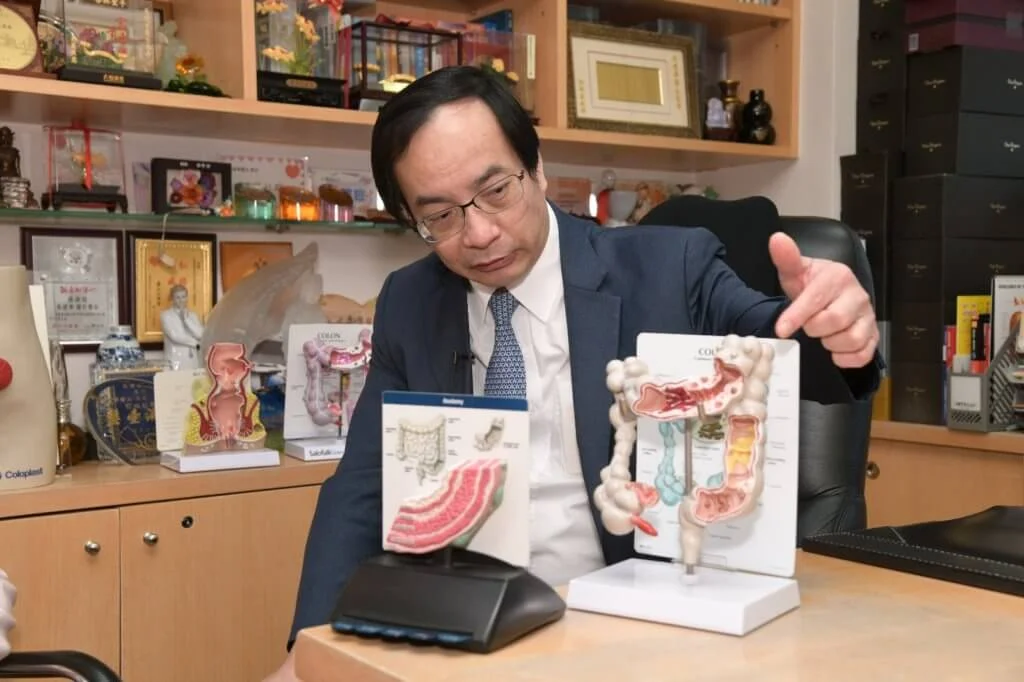 朱建華醫生在瑪麗醫院任職時,曾是柳影紅爸爸的主診醫生。