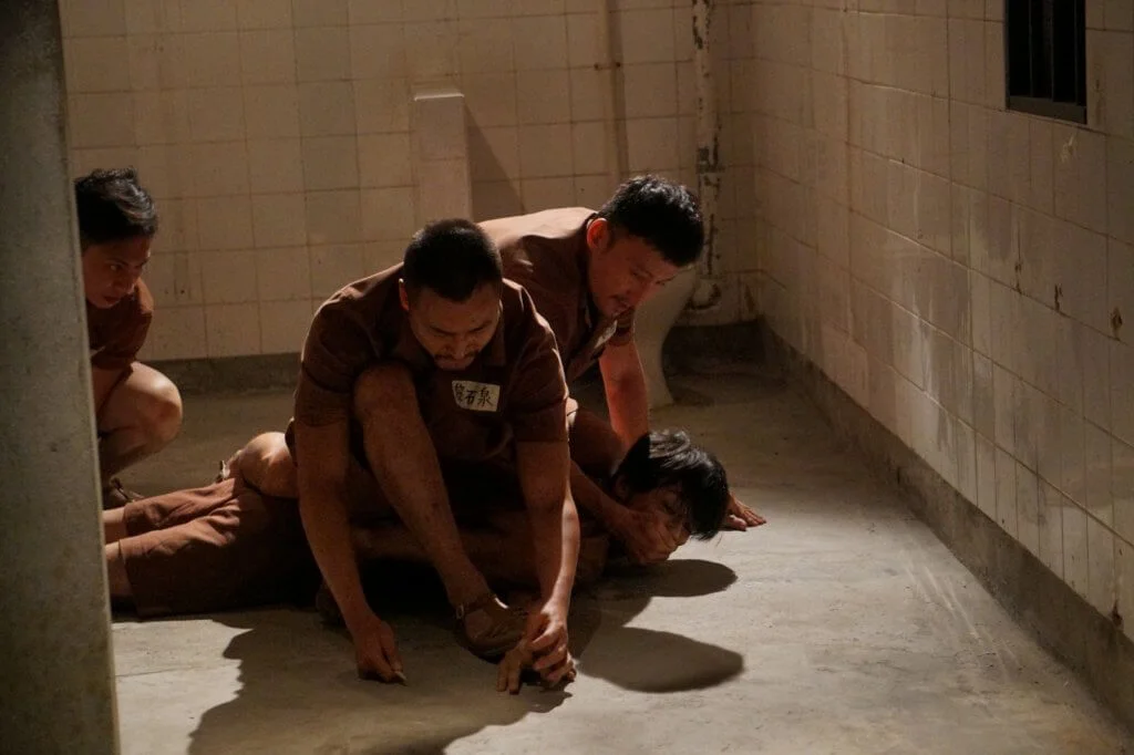 這場戲講述栢天男被利器直插手指,怎知真的受傷了。