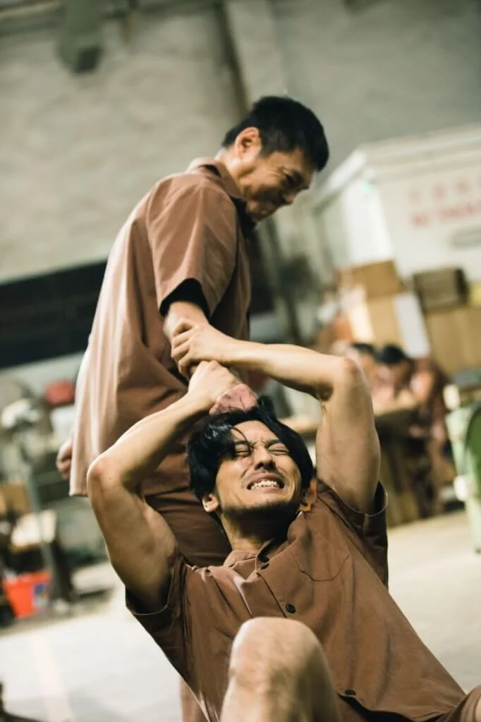 片中近乎每場戲也被打,栢天男坦言有不少瘀傷。