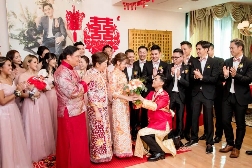 經過一輪玩新郎遊戲後，鄭俊弘終於以八位數開門利市接得新娘。