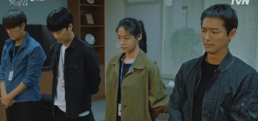 特搜組四人幫,由南宮珉、雪炫、李新英及崔大晢組成。