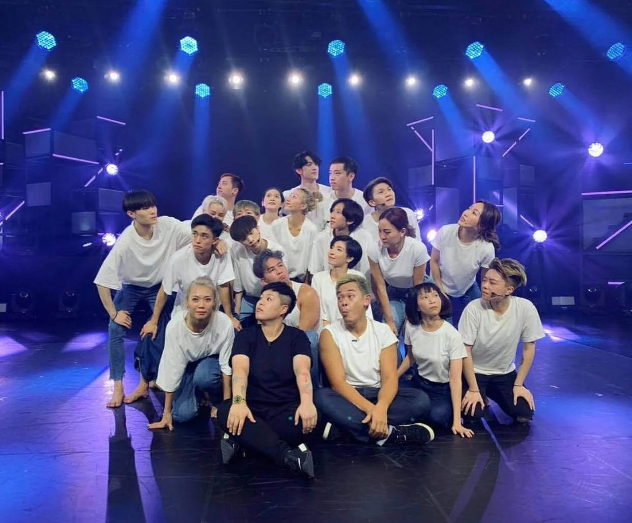 《造星Ⅲ》戰況愈見激烈,二十強再以個人賽方式篩走十人,爭奪十強之位。